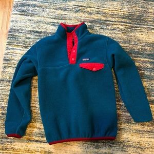 Patagonia Synchilla Kids. Pullover fleece jacket. Teal and red. Kids, Medium 10